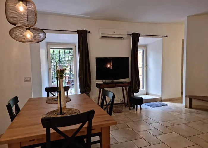 Apartamento Portico Di Ottavia Prime Location With Internal Courtyard Roma