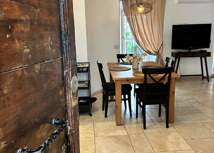 Appartement Portico Di Ottavia Prime Location With Internal Courtyard Rome