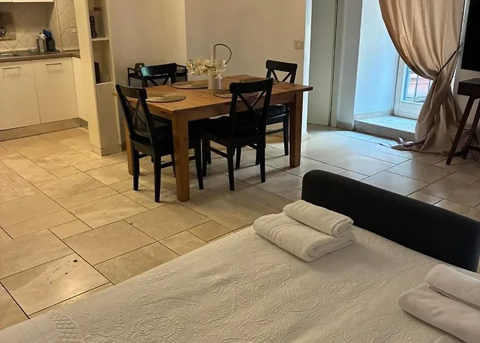 Portico Di Ottavia Prime Location With Internal Courtyard Appartement *