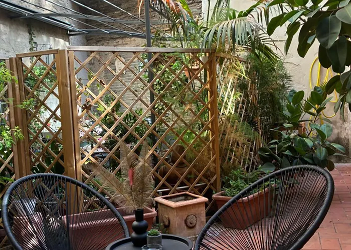 Appartement Portico Di Ottavia Prime Location With Internal Courtyard